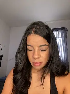 trianawhite online show from November 7, 2025, 3:38 pm