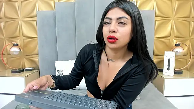 melani dream online show from January 14, 2026, 1:48 pm