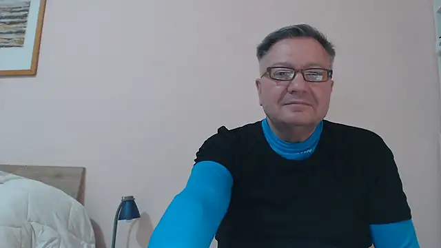 Snapshot of YOU6me chatting on March 20, 2025, 6:09 pm YOU6me online show from March 20, 2025, 6:09 pm