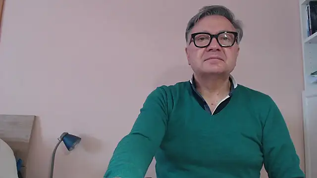 Snapshot of YOU6me chatting on February 21, 2026, 11:23 am YOU6me online show from February 21, 2026, 11:23 am