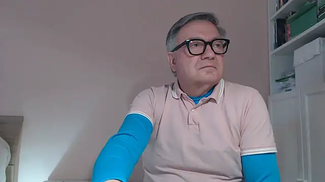 Snapshot of YOU6me chatting on January 17, 2026, 2:09 pm YOU6me online show from January 17, 2026, 2:09 pm