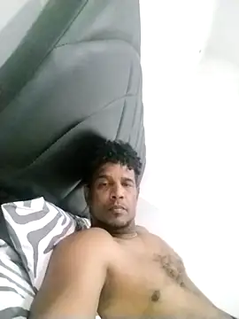 Snapshot of chocolatico1982 chatting on December 3, 2024, 7:17 pm chocolatico1982 online show from December 3, 2024, 7:17 pm