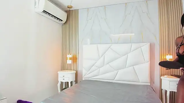 Snapshot of lissetlong69 chatting on March 19, 2025, 6:03 am lissetlong69 online show from March 19, 2025, 6:03 am