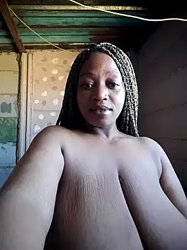 Snapshot of winterqueenx chatting on July 4, 2026, 11:27 am winterqueenx online show from July 4, 2026, 11:27 am