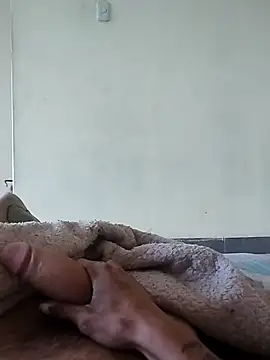 001HENRYAlejandro online show from April 28, 2026, 11:58 am