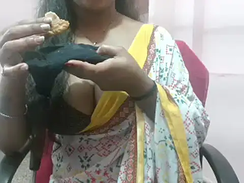 LovingPihu online show from March 21, 2025, 8:50 am