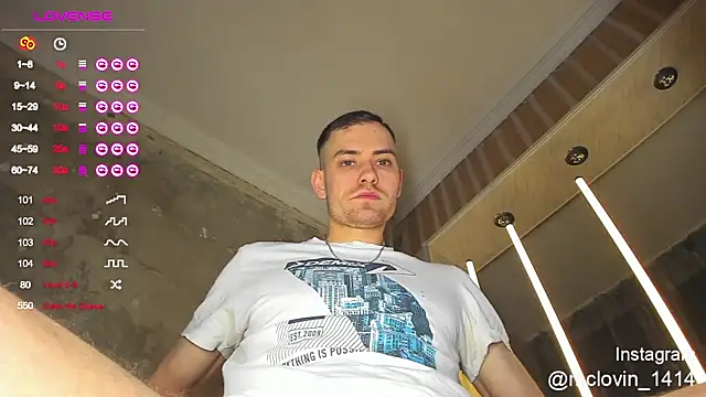 Snapshot of Vinsent_Frantlyy chatting on October 14, 2025, 9:58 pm Vinsent Frantlyy online show from October 14, 2025, 9:58 pm