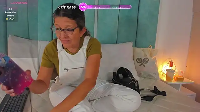 Keyla Milf online show from March 26, 2026, 1:04 am