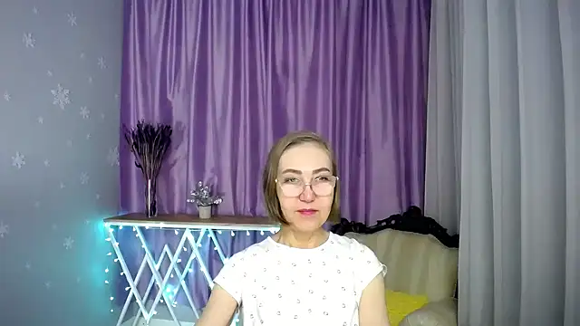 queen a n i online show from March 16, 2026, 7:34 am