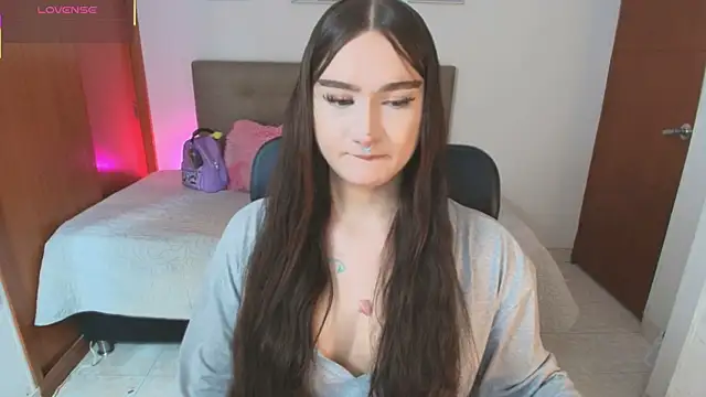 Miley Baker online show from April 17, 2026, 1:36 pm