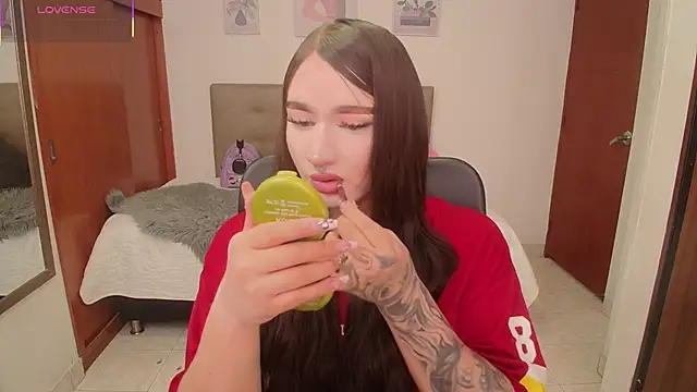 Snapshot of Miley_Baker chatting on February 24, 2026, 3:13 pm Miley Baker online show from February 24, 2026, 3:13 pm