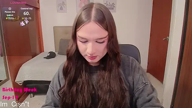 Miley Baker online show from September 22, 2025, 2:12 pm