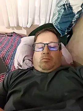 tavio1 online show from February 22, 2026, 1:08 am