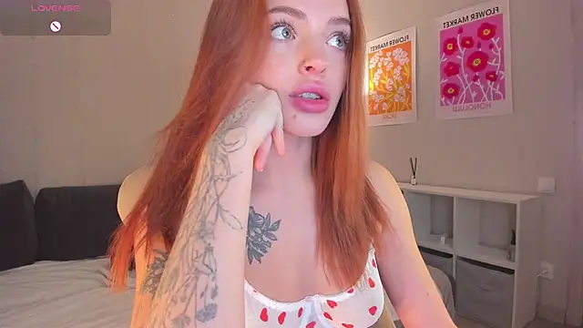 KylieStarrr online show from December 3, 2024, 3:15 am