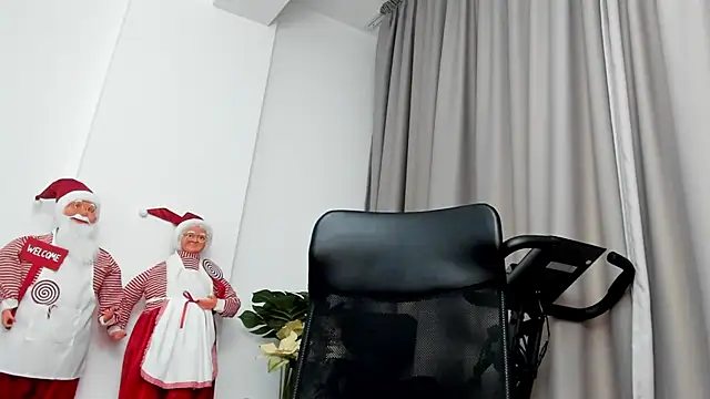 Snapshot of MuscleJohn chatting on January 20, 2025, 5:04 am MuscleJohn online show from January 20, 2025, 5:04 am