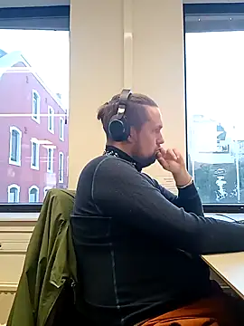 Tj1sen online show from January 10, 2025, 9:23 am