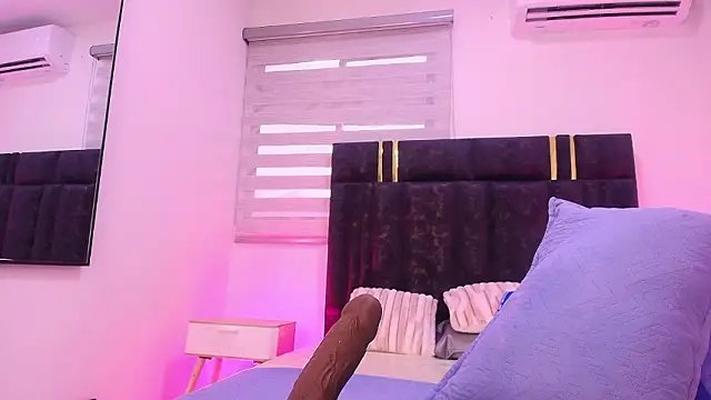 Snapshot of lay_navas chatting on February 20, 2026, 7:16 pm lay navas online show from February 20, 2026, 7:16 pm