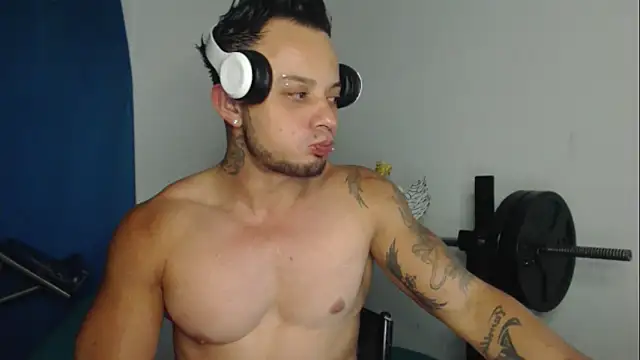 Snapshot of JacobJamess chatting on November 21, 2025, 1:15 am JacobJamess online show from November 21, 2025, 1:15 am