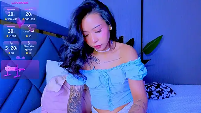 Mia Tin online show from March 26, 2026, 7:23 pm