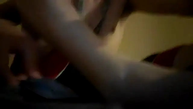 kingdennis6666 online show from June 19, 2026, 7:36 am