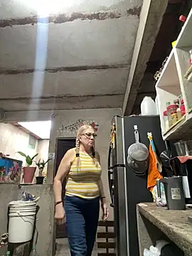 Snapshot of Sexytaty2022 chatting on May 12, 2026, 12:22 pm Sexytaty2022 online show from May 12, 2026, 12:22 pm