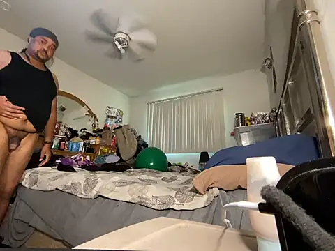 Tez44 online show from March 25, 2026, 9:03 pm