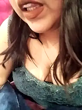 Alisha  Arora online show from January 15, 2025, 6:29 pm