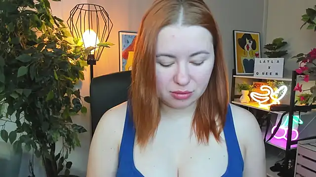 Snapshot of LAYLAxSTAR chatting on February 6, 2026, 7:26 am LAYLAxSTAR online show from February 6, 2026, 7:26 am