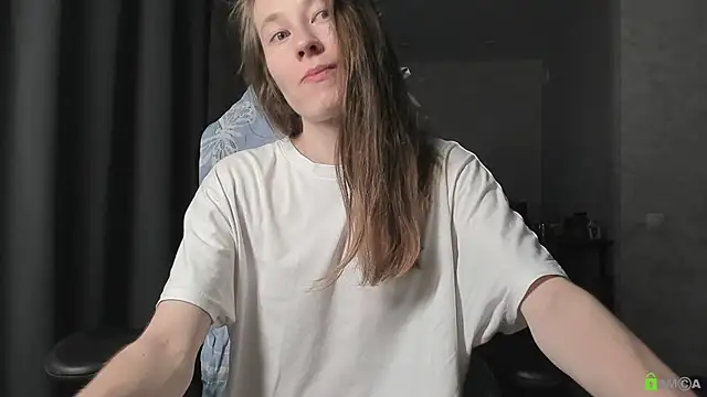 Courtney Luv online show from June 30, 2026, 5:13 pm
