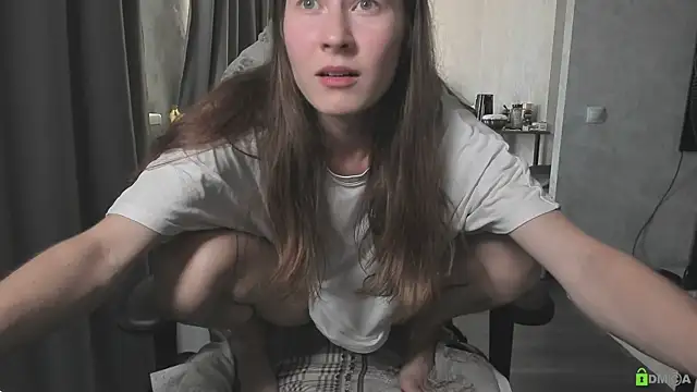 Courtney Luv online show from July 29, 2026, 2:05 pm