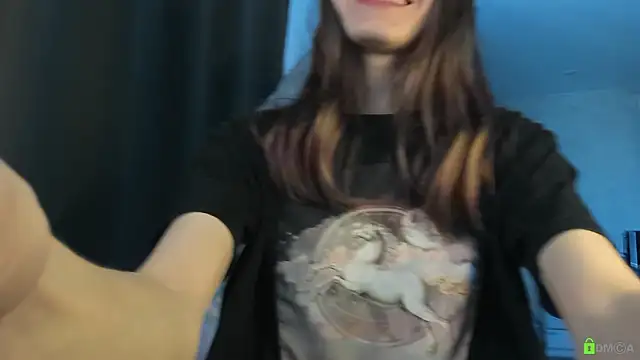 Courtney Luv online show from March 4, 2026, 11:07 am