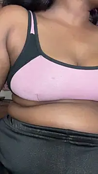 Snapshot of falooda288 chatting on February 17, 2026, 3:09 pm falooda288 online show from February 17, 2026, 3:09 pm