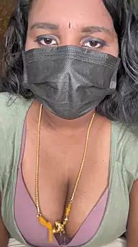 Snapshot of falooda288 chatting on February 25, 2026, 5:57 pm falooda288 online show from February 25, 2026, 5:57 pm