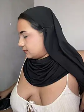 Snapshot of Maryam_yamal chatting on February 8, 2025, 9:25 pm Maryam yamal online show from February 8, 2025, 9:25 pm