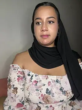 Snapshot of Maryam_yamal chatting on March 9, 2025, 11:46 pm Maryam yamal online show from March 9, 2025, 11:46 pm