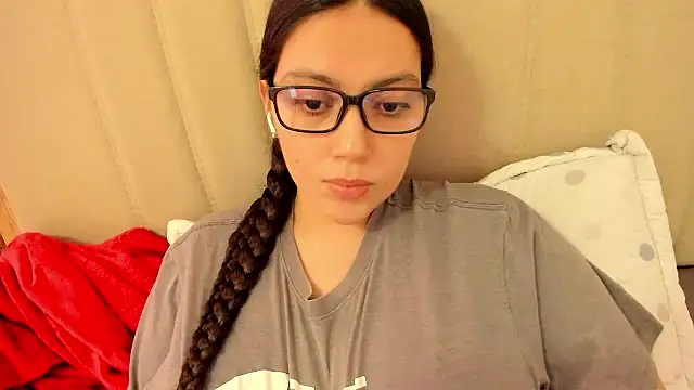 roniewester online show from May 17, 2026, 10:10 pm