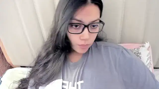 roniewester online show from December 14, 2025, 1:28 pm