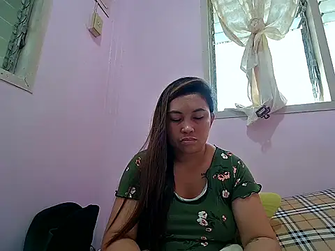 LalaiAsian online show from September 18, 2025, 12:02 am