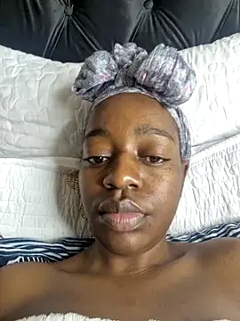 Snapshot of Sexynaughty_Gal chatting on December 14, 2025, 10:15 pm Sexynaughty Gal online show from December 14, 2025, 10:15 pm