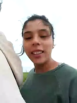 mariamac420 online show from February 9, 2025, 1:35 pm