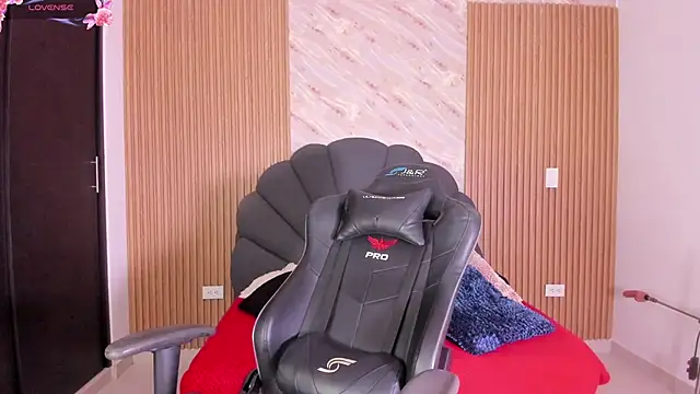 karol green  online show from February 9, 2026, 10:52 pm