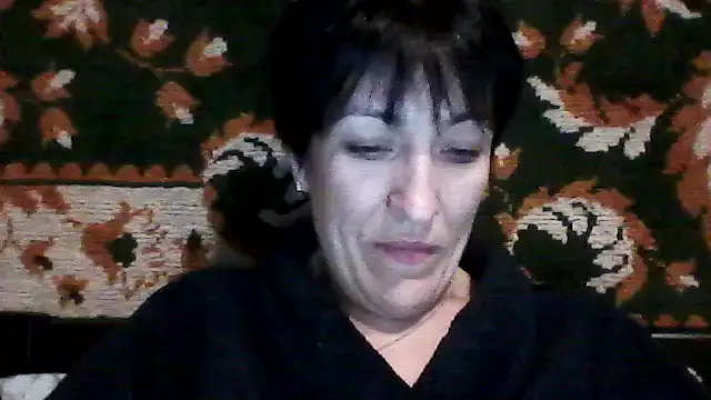 SunnyAmorre online show from October 6, 2025, 8:42 pm