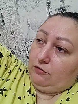 Rini333 online show from June 27, 2026, 3:07 pm