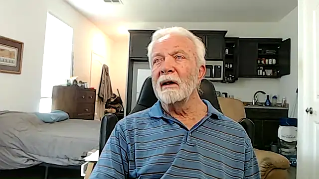 Snapshot of rockpoint69 chatting on September 18, 2025, 2:42 pm rockpoint69 online show from September 18, 2025, 2:42 pm