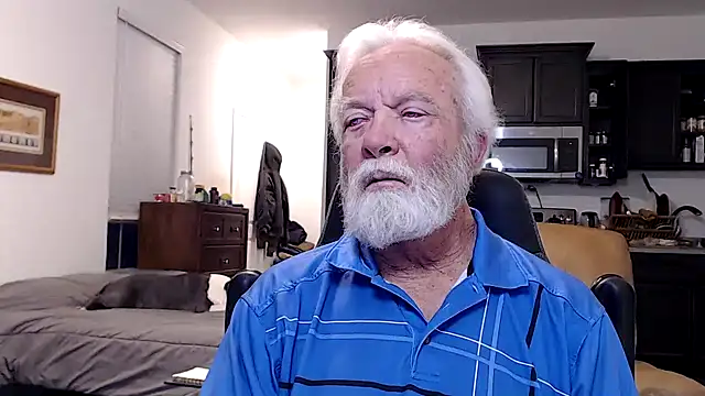 Snapshot of rockpoint69 chatting on February 5, 2025, 1:11 pm rockpoint69 online show from February 5, 2025, 1:11 pm