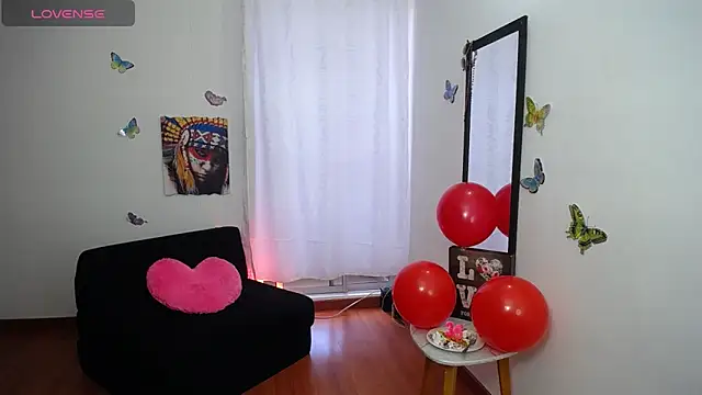 sexylatina001 online show from September 23, 2025, 8:27 pm