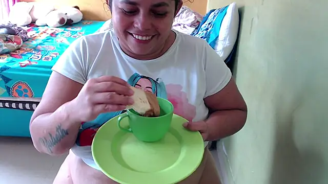 yulieth bbw online show from April 16, 2026, 6:19 pm