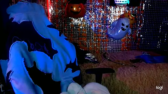 Snapshot of JINX_26 chatting on October 12, 2025, 12:01 am JINX 26 online show from October 12, 2025, 12:01 am