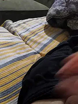 Snapshot of Yaramaz331 chatting on March 6, 2025, 1:27 am Yaramaz331 online show from March 6, 2025, 1:27 am