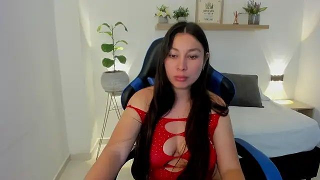 bella 99  online show from May 11, 2026, 2:45 pm